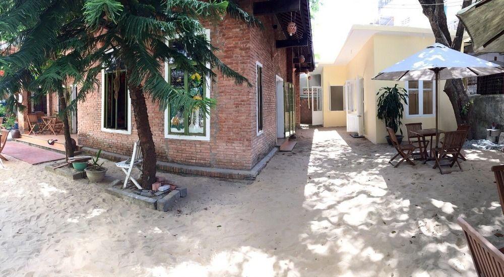Hue Corner Hostel Exterior photo